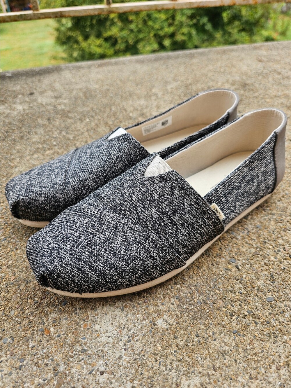 Toms, Size 8